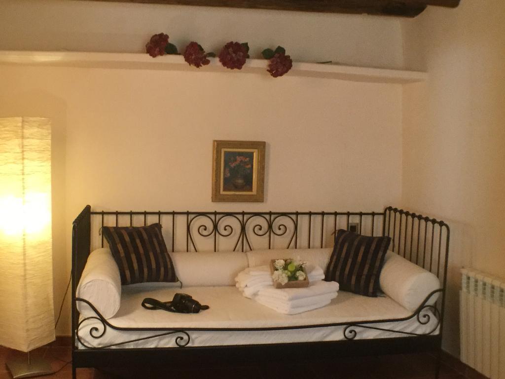 Apartamentos Can Juver Бесейте Экстерьер фото