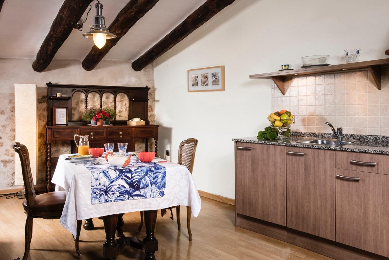 Apartamentos Can Juver Бесейте Экстерьер фото